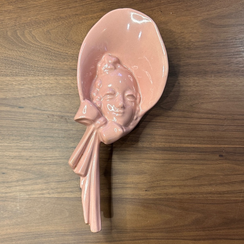 Vintage Wall Pocket Pink Lady in Bonnet